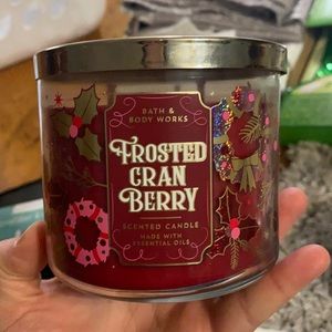 Bath and body works frosted cranberry 3 wick candle